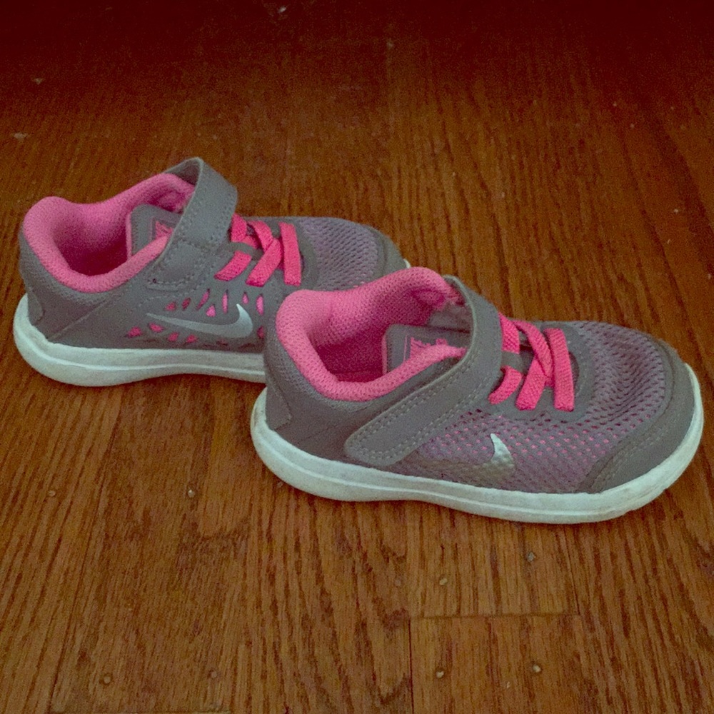 Toddler Nike sneakers